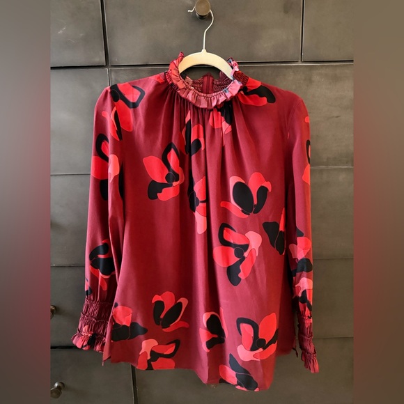 Akris Punto Red Floral Silk High Neck Ruffles Blouse size 12 - Picture 2 of 10